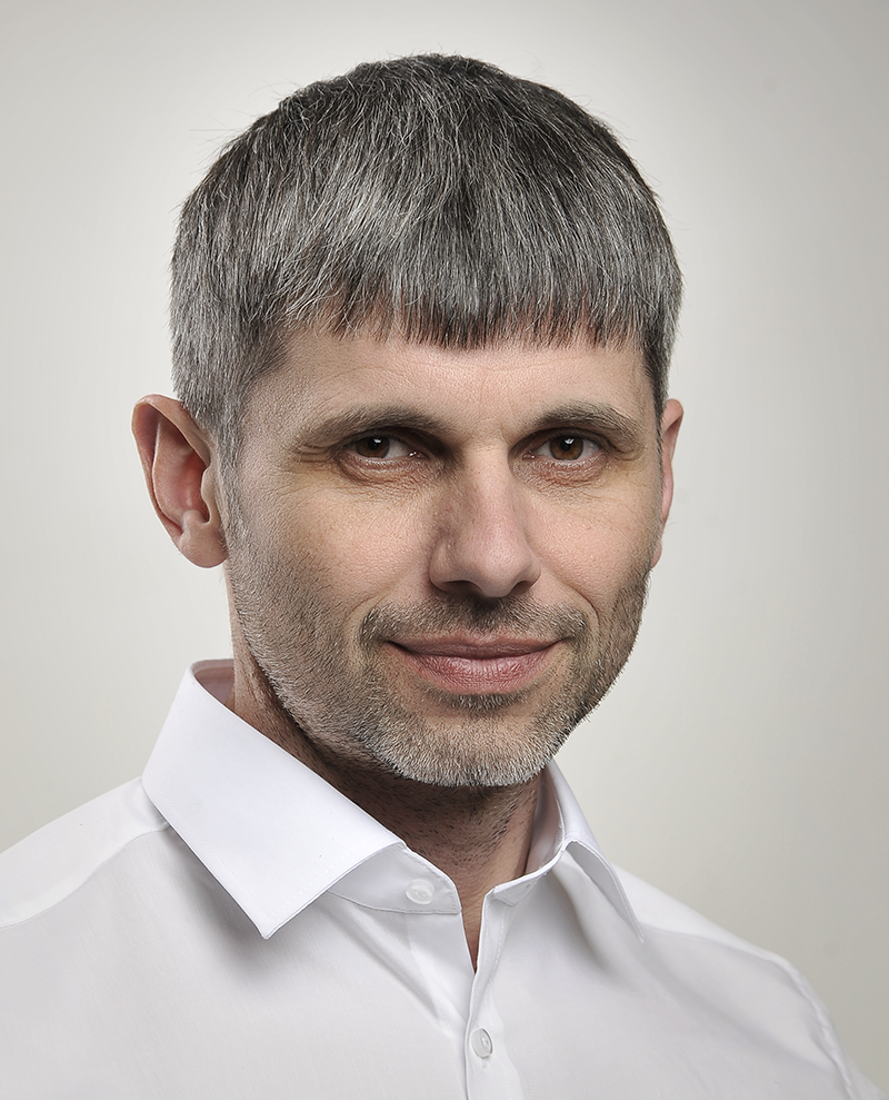 Автор - Українська ідентичність у графічному дизайні  1945–1989 років